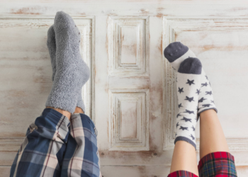 Mãos e pés gelados: entenda o desconforto e saiba quando pode ser sinal de doença