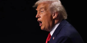 A doutrina de 200 anos que Trump usa para aplicar pressão militar sobre América Latina