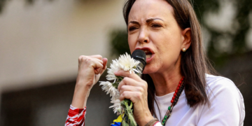 Nobel da Paz deve ser entregue nesta quarta em Oslo a María Corina Machado, mas localização de opositora de Maduro é incerta