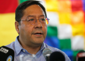 Ex-presidente da Bolívia Luis Arce é preso em La Paz, diz aliada