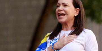 Opositora venezuelana María Corina Machado chega à Noruega para receber Nobel da Paz