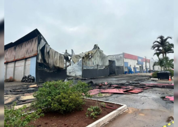 Distribuidora de peças que pegou fogo seria inaugurada nesta segunda