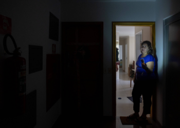 Prédio de 20 andares na Mooca está há 5 dias sem luz, em SP