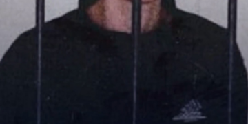 Soldado da Ucrânia diz que foi espancado por 12 horas e obrigado a dar choque em si mesmo em cativeiro na Rússia