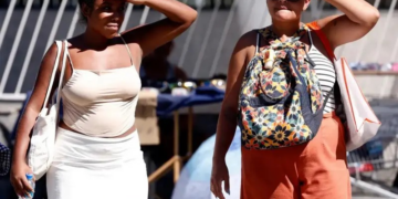'Este calor não é normal': como é a vida em cidades onde os termômetros chegam a 50ºC