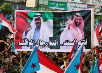 Ataque saudita a facção apoiada pelos Emirados no Iêmen aprofunda rivalidade no Golfo