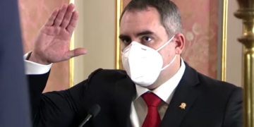 Candidato à Presidência do Peru é alvo de ataque a tiros