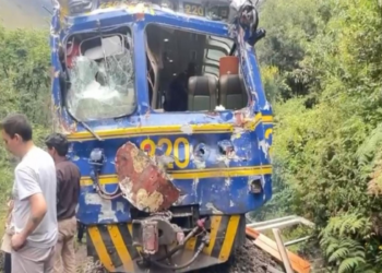 Batida entre trens deixa 1 morto e 40 feridos em rota turística para Machu Picchu, no Peru