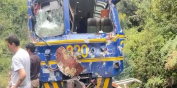 Batida entre trens deixa 1 morto e 40 feridos em rota turística para Machu Picchu, no Peru