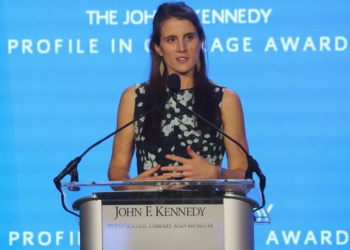 Tatiana Schlossberg, neta de John F. Kennedy, morre aos 35 anos após diagnóstico de câncer agressivo