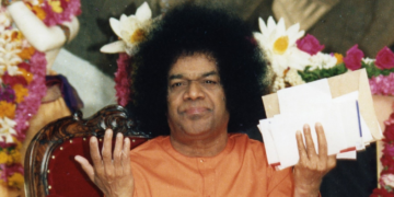 O guru do chavismo: quem é Sathya Sai Baba, indiano que se tornou objeto de devoção de Nicolás Maduro e Delcy Rodríguez