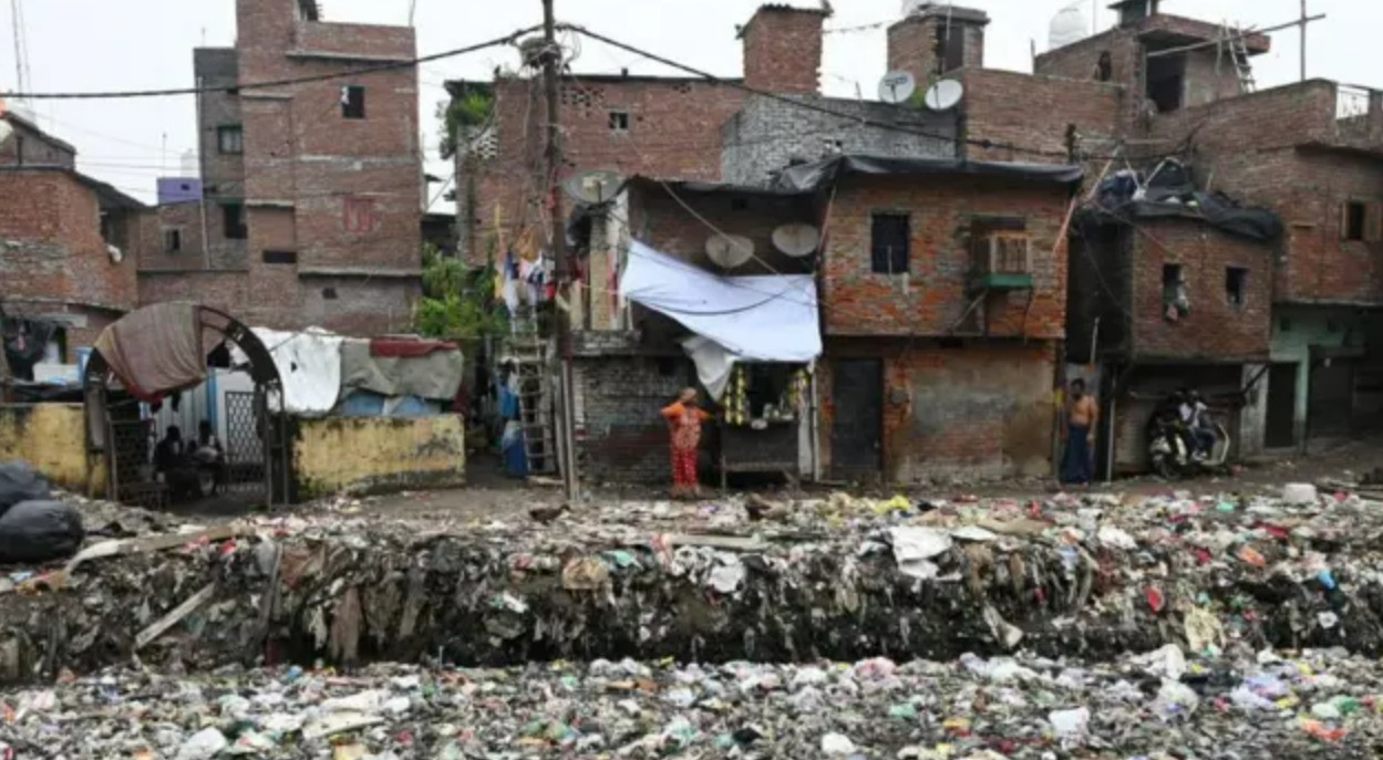 A Índia está cada vez mais rica, mas suas cidades seguem sujas e caóticas. Por quê?