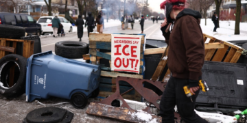 Minnesota processa governo Trump para impedir aumento do número de agentes de imigração no estado