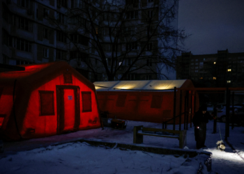 Ataque da Rússia na Ucrânia mata 4 e danifica estrutura de energia, dizem autoridades ucranianas