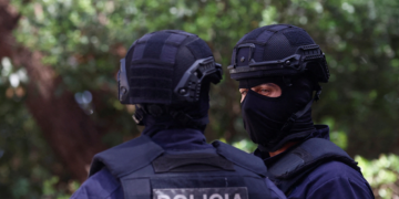 Policiais de Lisboa são acusados de torturar imigrantes e pessoas em situação de rua: 'Bem-vindo a Portugal'