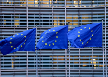 UE avalia resposta a ameaças de tarifas de Trump ligadas à Groenlândia