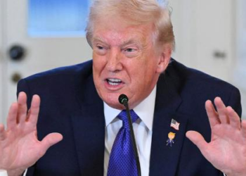 'Chegou a hora': Trump diz que Dinamarca não afastou russos da Groenlândia