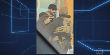 Imagem mostra americano morto pelo ICE sendo abordado; ele era enfermeiro e residente de Minneapolis