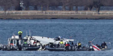 Acidente entre avião e helicóptero do Exército que matou 67 pessoas em Washington foi resultado de 'infinidade de erros', diz órgão