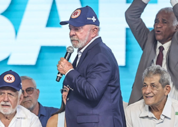 Lula dá largada para eleição com base mobilizada e discurso contra privilégios