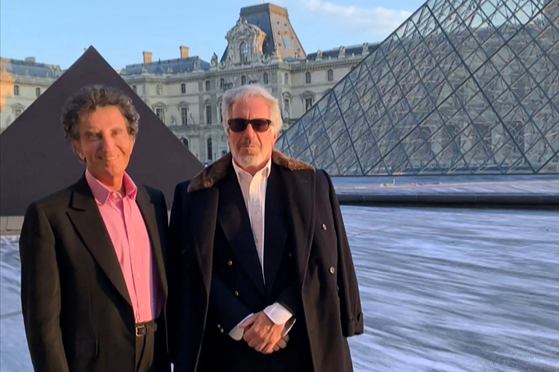 Ex-ministro francês comenta investigação após ter nome ligado a Epstein