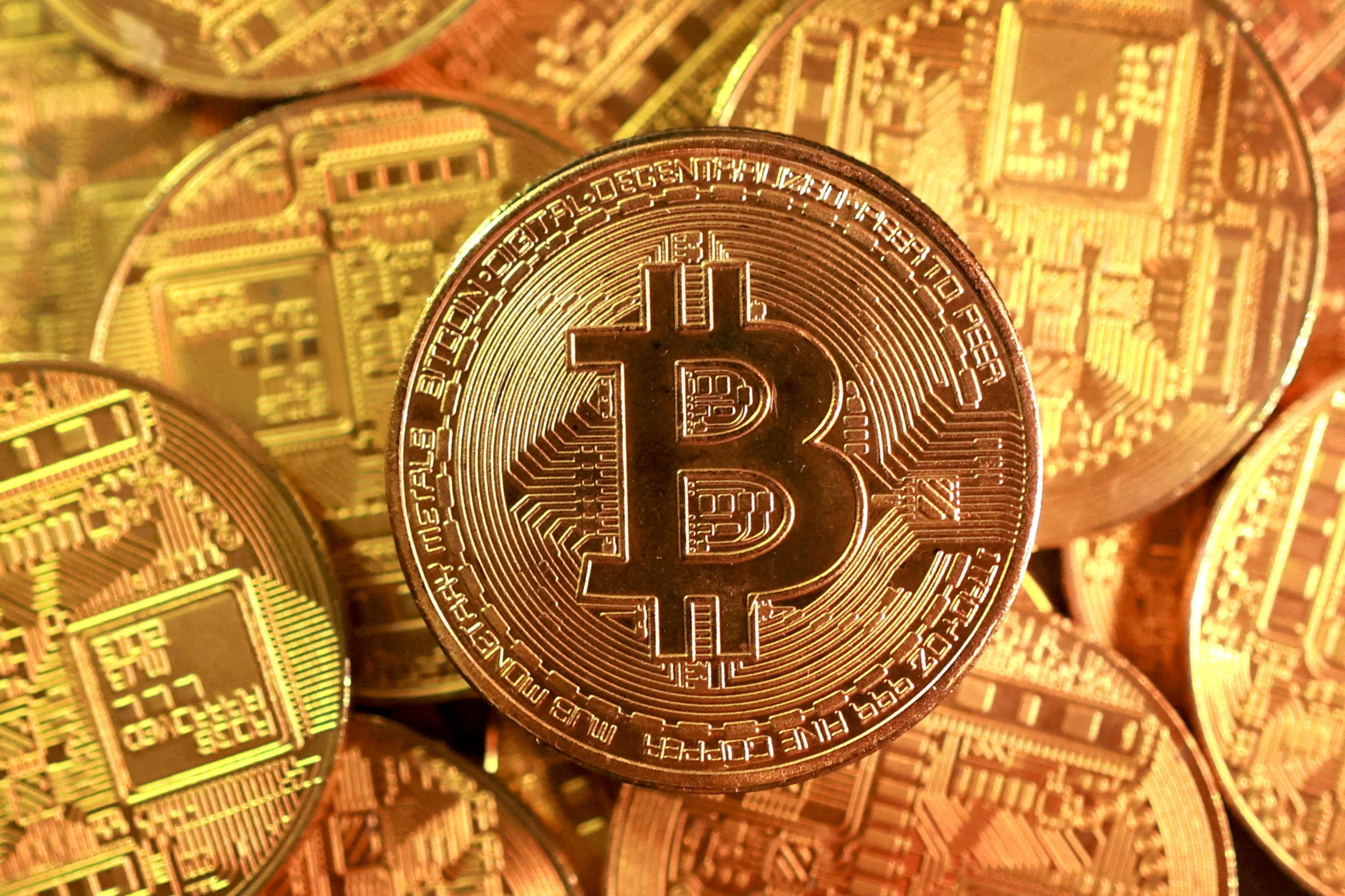 Plataforma envia acidentalmente US$ 40 bilhões em bitcoins para seus usuários