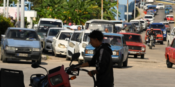 Rússia vai enviar petróleo bruto e combustível para Cuba, diz jornal russo