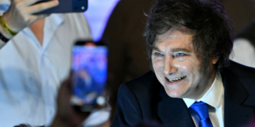 Reforma trabalhista de Milei avança com a aprovação do Senado e segue para Câmara