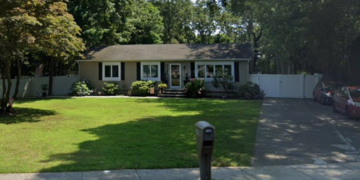 Brasileiro mata ex-mulher e esfaqueia a si mesmo nos EUA, diz polícia