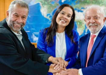 Sem abrir mão de liderar frente de esquerda, PT e PDT disputam apoio de Lula no RS