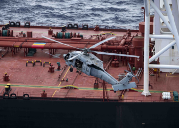 Estados Unidos interceptam mais um petroleiro no Oceano Índico