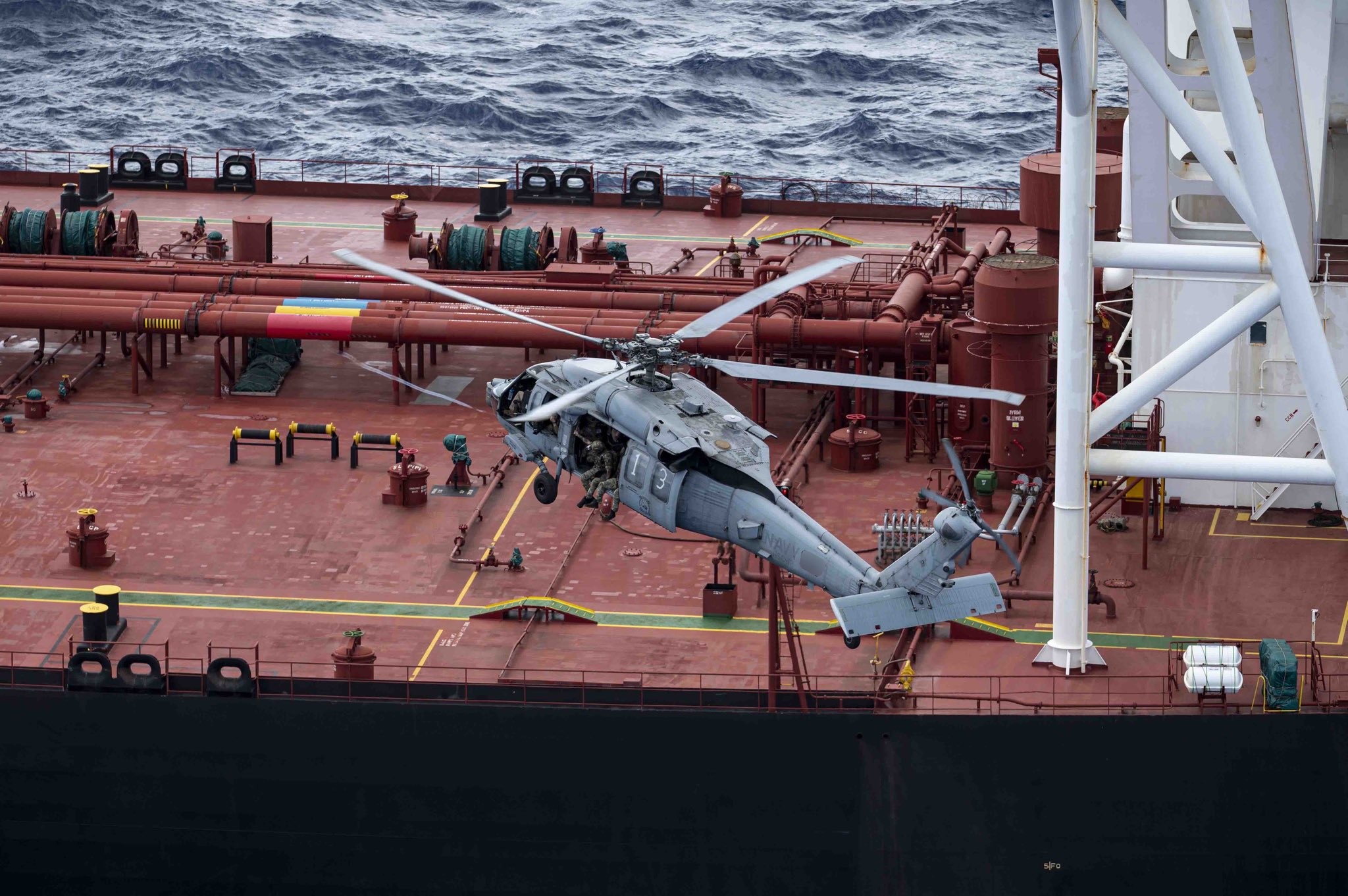 Estados Unidos interceptam mais um petroleiro no Oceano Índico