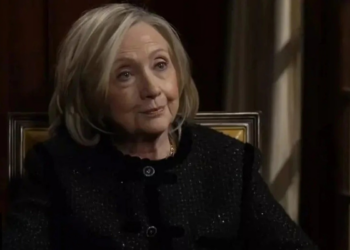 Em entrevista à BBC, Hillary Clinton acusa governo Trump de encobrir arquivos de Epstein