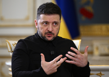 Ucrânia não está perdendo a guerra, diz Zelensky