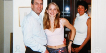 'Fiquei ali horrorizada, me sentindo suja': veja depoimento de mulher que disse ter sido abusada pelo ex-príncipe Andrew aos 17 anos