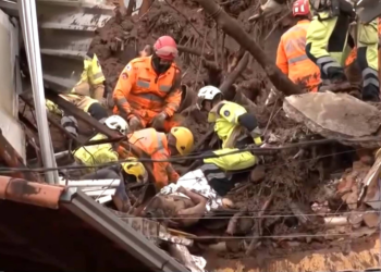 Bombeiros resgataram 98 pessoas com vida na zona da mata, diz Governo de Minas