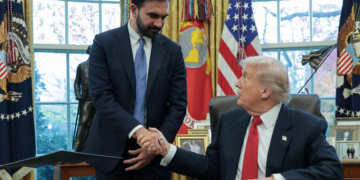 Prefeito de Nova York pede US$ 21 bilhões a Trump para residências e infraestrutura