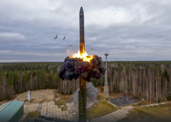 Diante de fim de acordo nuclear, aliado de Putin provoca EUA nas redes: 'O inverno está chegando'