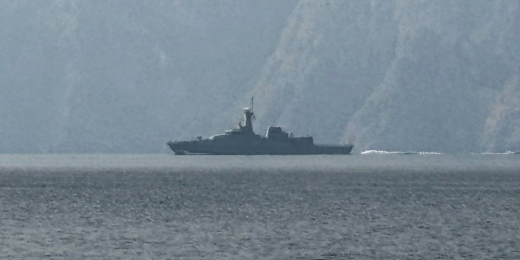 Petróleo sobe quase 30% na semana por guerra no Oriente Médio