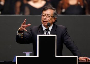 Colômbia pode ir na contramão da América Latina e eleger novamente presidente de esquerda