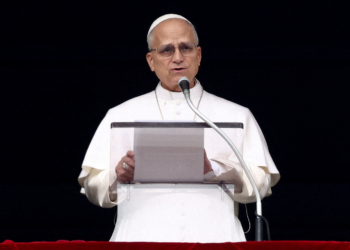 Papa Leão XIV pede fim dos bombardeios e defende diálogo diante da violência no Irã e no Oriente Médio