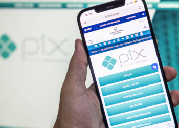 Instituições oferecem Pix no crédito, mas falta de regras preocupa especialistas; veja condições