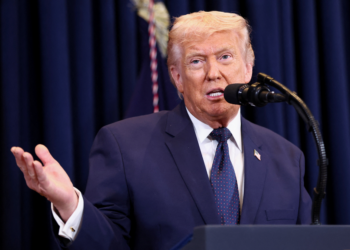 Trump diz que explosão em escola no Irã está 'sendo investigada'