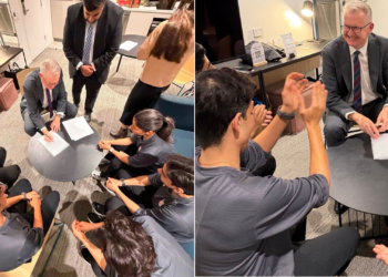 Jogadoras de futebol do Irã comemoram ao garantir asilo na Austrália; FOTOS