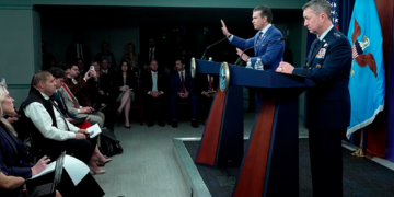 Governo Trump promete dia mais intenso de ataques: 'Irã está desesperado e em apuros'