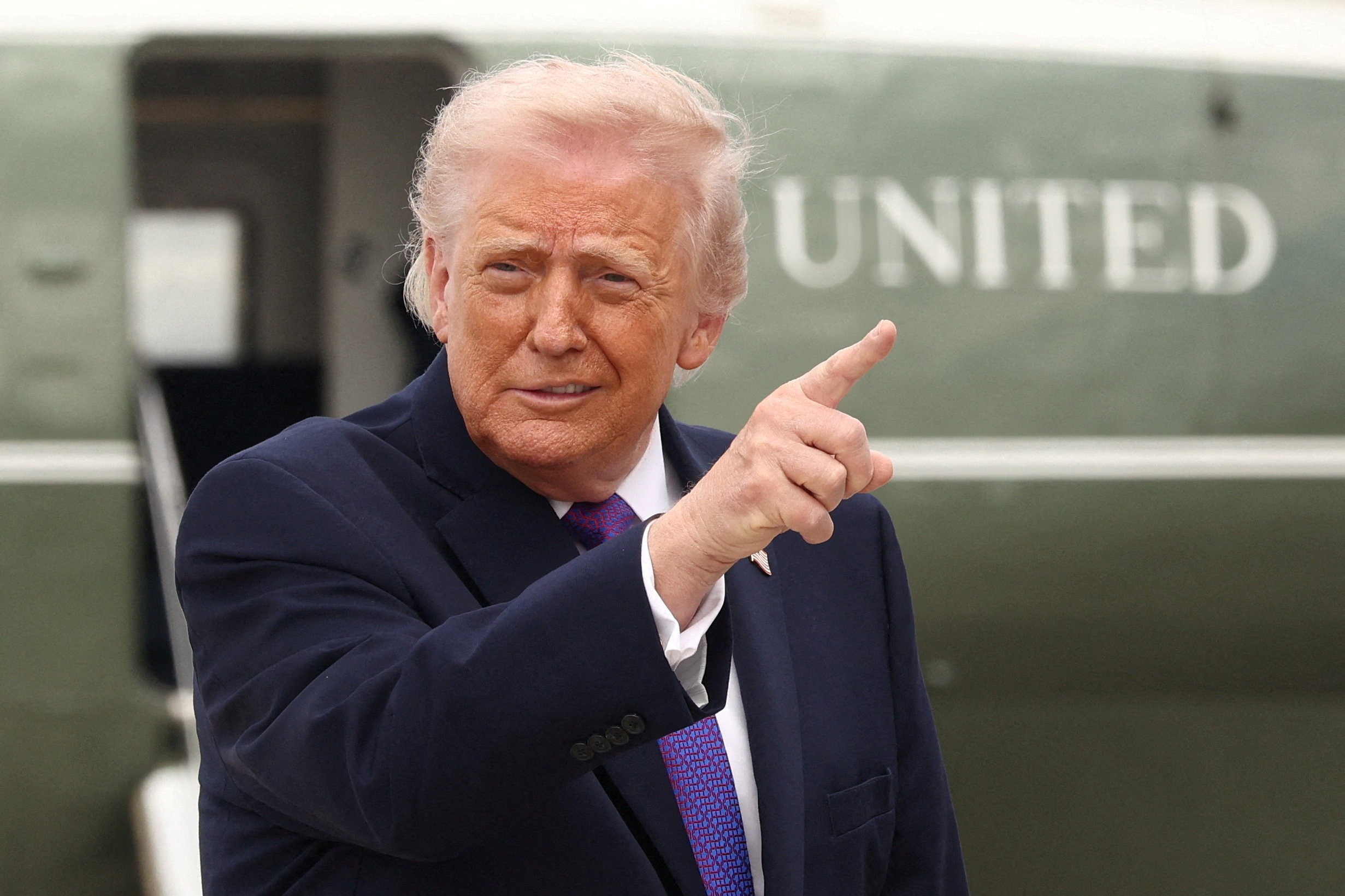 Trump afirma que deter o 'império do mal' do Irã é mais importante do que os preços do petróleo