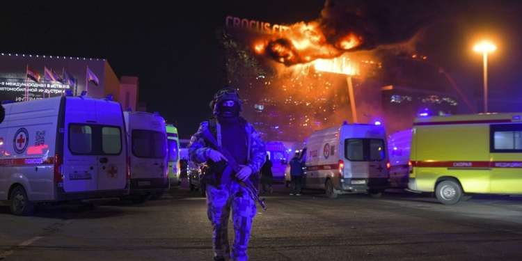 Responsáveis por ataque do Estado Islâmico que matou 150 pessoas em show na Rússia pegam prisão perpétua