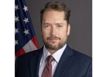 Moraes volta atrás e nega visita de assessor de Trump a Bolsonaro na cadeia; Itamaraty viu 'indevida ingerência'