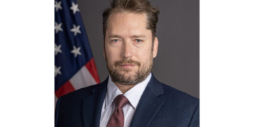 Moraes volta atrás e nega visita de assessor de Trump a Bolsonaro na cadeia; Itamaraty viu 'indevida ingerência'