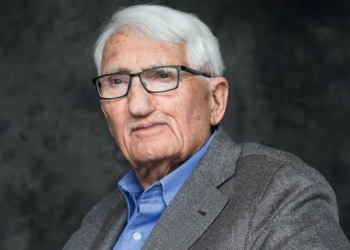 Morre o filósofo alemão Jürgen Habermas, aos 96 anos